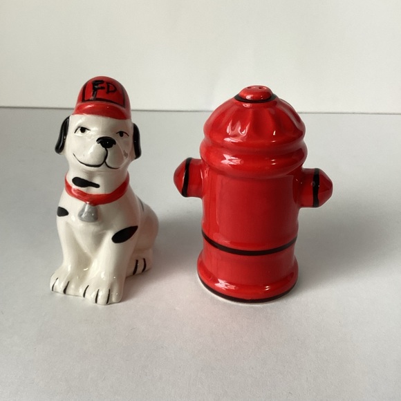 Art Dalmatian Dog And Red Fire Hydrant Salt And Pepper Shaker Set